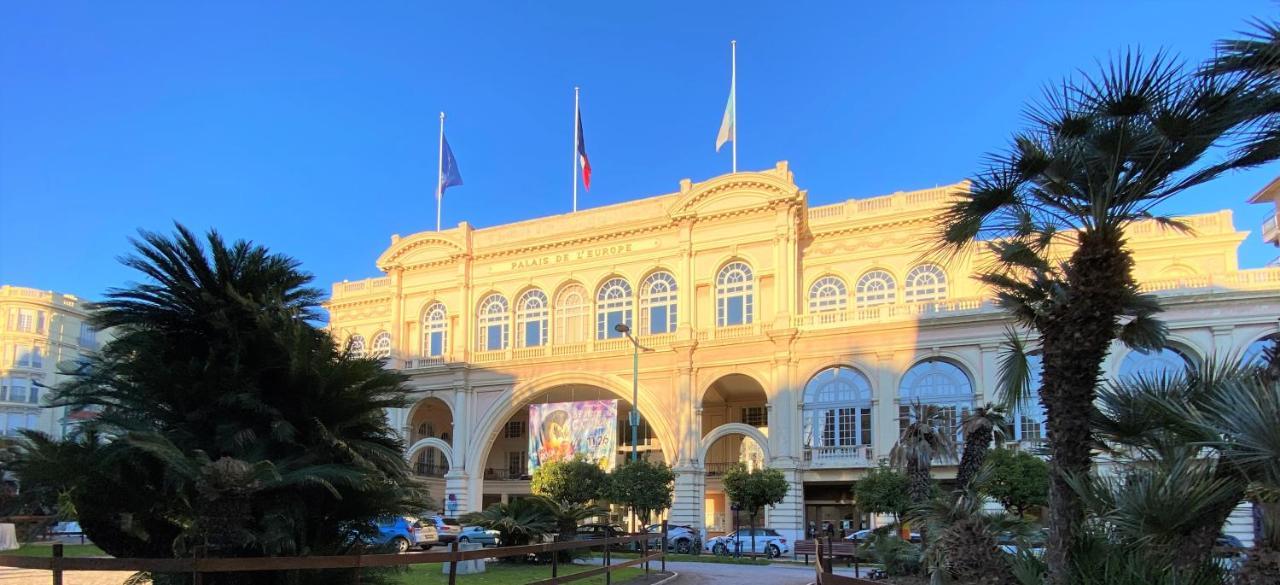 Menton Vacances Extérieur photo