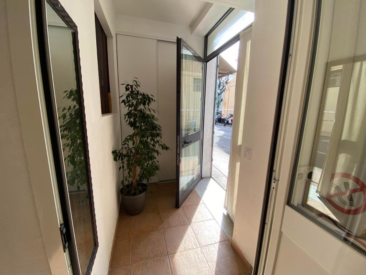 Menton Vacances Extérieur photo